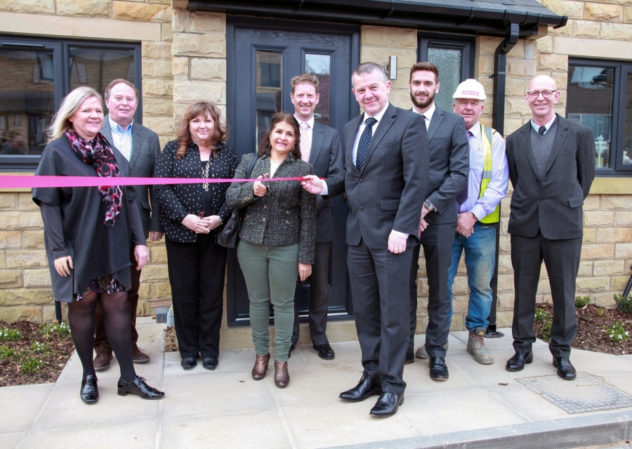 Handover of affordable housing at Pennine Gardens, Upperthong Handover of affordable housing at Pennine Gardens, Upperthong